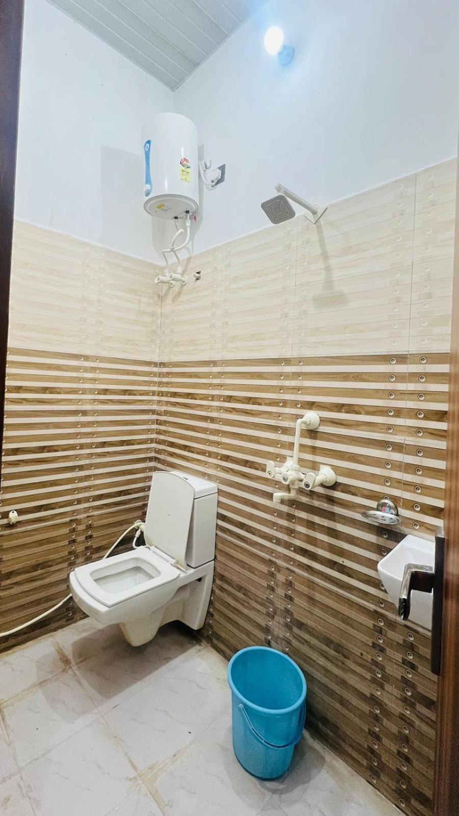 Hotel Rudra Residency Near Railway Station Mathura Eksteriør bilde